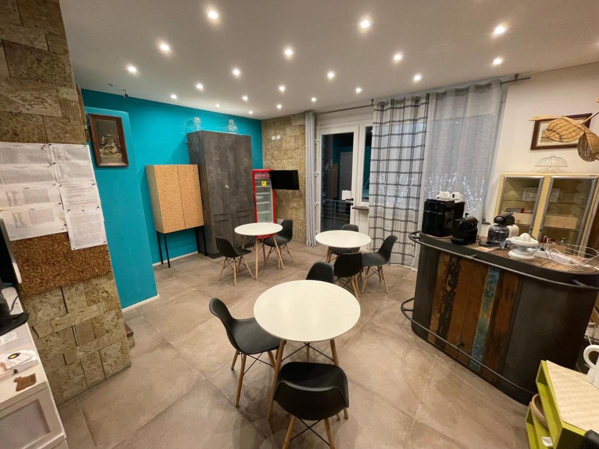 Smile Accomodation Sarre Exterior photo